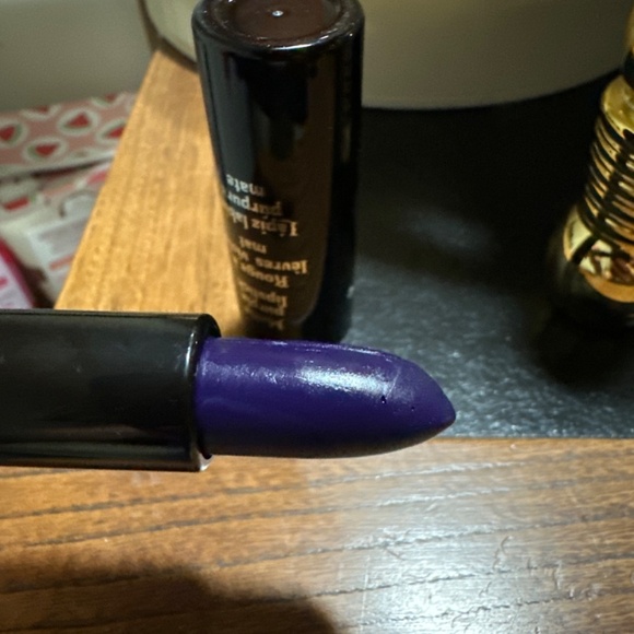 Lipstick - Picture 2 of 2